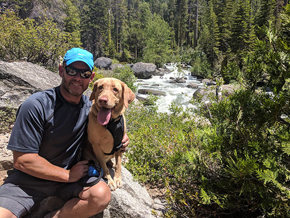 leadership-chris-smither-hiking-rocksie