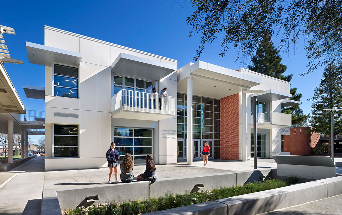 Carondelet High School - STEM Innovation Center